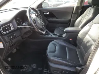 2018 Kia Niro Touring with VIN KNDCE3LC3J5140957, listed as a Copart auction lot 82687224 with 138,432 mi miles and Salvage Title. Bid and sale history available at carsss.com. Image 7.
