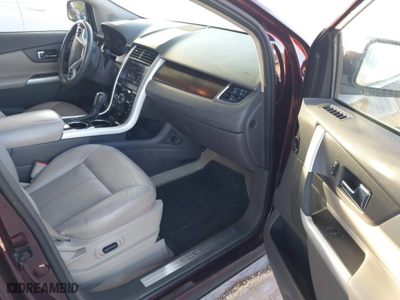 2011 Ford Edge Limited with VIN 2FMDK4KC9BBA61340, listed as a IAAI auction lot 41909371 with 152,524 mi miles. Bid and sale history available at carsss.com. Image 5.