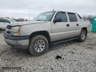 2005 Chevrolet Avalanche Z71 with VIN 3GNEK12Z55G207432, listed as a Copart auction lot 50754205 with 246,649 mi miles and Salvage Title. Bid and sale history available at carsss.com. Image 1.