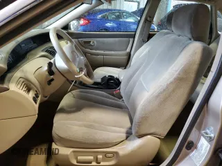 2000 Toyota Avalon XL with VIN 4T1BF28B1YU033159, listed as a Copart auction lot 52796755 with 247,062 mi miles and Salvage Title. Bid and sale history available at DreamBid. Image 7.