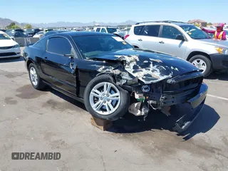 2013 Ford Mustang V6 with VIN 1ZVBP8AM0D5241888, listed as a IAAI auction lot 42110605 with 197,477 mi miles. Bid and sale history available at carsss.com. Image 6.