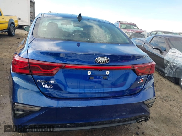 2019 Kia Forte S with VIN 3KPF34AD1KE039765, listed as a IAAI auction lot 41710098 with 119,652 mi miles. Bid and sale history available at carsss.com. Image 16.
