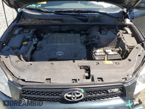 2008 Toyota RAV4 Sport with VIN JTMZK32V485019936, listed as a Copart auction lot 60456285 with 208,467 mi miles and Salvage title. Bid and sale history available at DreamBid. Image 11.