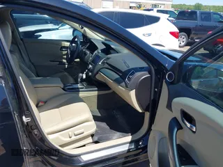 2017 Acura RDX Advance z VIN 5J8TB4H70HL031583, wystawiony jako IAAI lot #42082929 z przebiegiem 125 540 mil mil oraz . Historia ofert i sprzedaży dostępna na DreamBid. Obrazek 5.