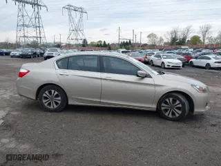 2015 Honda Accord Sedan LX with VIN 1HGCR2F37FA017852, listed as a IAAI auction lot 42046896 with 147,023 mi miles. Bid and sale history available at carsss.com. Image 14.