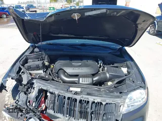 2011 Jeep Grand Cherokee Laredo z VIN 1J4RR4GG9BC519132, wystawiony jako IAAI lot #41931266 z przebiegiem 118 534 mil mil oraz . Historia ofert i sprzedaży dostępna na DreamBid. Obrazek 10.