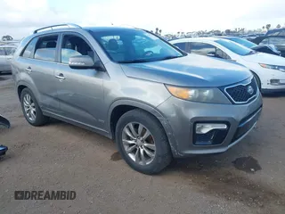 2012 Kia Sorento SX with VIN 5XYKWDA24CG195291, listed as a IAAI auction lot 41912320 with 245,650 mi miles. Bid and sale history available at carsss.com. Image 1.