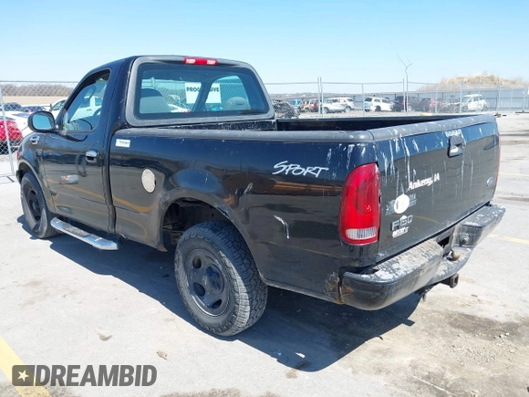 2003 Ford F-150 XL with VIN 1FTRF17243NA05812, listed as a IAAI auction lot 41995524 with 91,541 mi miles and . Bid and sale history available at DreamBid. Image 3.