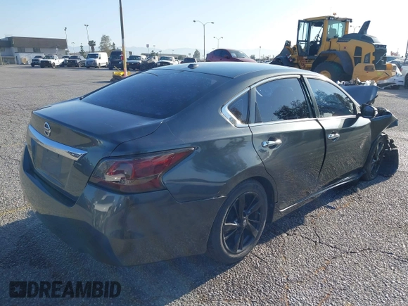 2015 Nissan Altima 2.5 S with VIN 1N4AL3APXFC437185, listed as a IAAI auction lot 41970221 with 134,141 mi miles and . Bid and sale history available at carsss.com. Image 4.