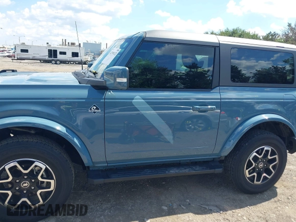 2022 Ford Bronco with VIN 1FMDE5AH3NLA89231, listed as a IAAI auction lot 42399132 with 13,244 mi miles and . Bid and sale history available at DreamBid. Image 14.