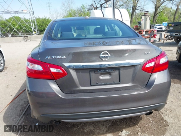 2016 Nissan Altima SR z VIN 1N4AL3AP8GC120975, wystawiony jako IAAI lot #42082008 z przebiegiem 136 523 mil mil oraz . Historia ofert i sprzedaży dostępna na DreamBid. Obrazek 16.