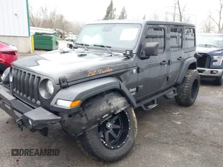 2020 Jeep Wrangler Unlimited Sport z VIN 1C4HJXDN3LW164701, wystawiony jako IAAI lot #41200437 z przebiegiem 102 272 mil mil oraz . Historia ofert i sprzedaży dostępna na DreamBid. Obrazek 17.