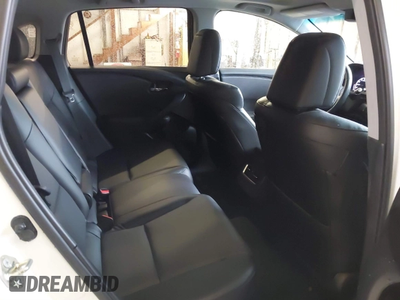2018 Acura RDX w/Technology Pkg with VIN 5J8TB4H58JL018679, listed as a IAAI auction lot 41553964 with 65,648 mi miles. Bid and sale history available at carsss.com. Image 8.
