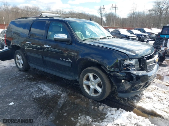 2012 Chevrolet Suburban LT with VIN 1GNSCJE02CR109193, listed as a IAAI auction lot 41541994 with 175,287 mi miles. Bid and sale history available at carsss.com. Image 1.