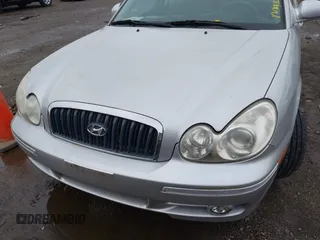 2005 Hyundai Sonata GLS with VIN KMHWF35H15A134005, listed as a IAAI auction lot 41820678 with 142,162 mi miles. Bid and sale history available at carsss.com. Image 6.