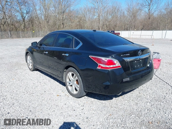 2015 Nissan Altima SL with VIN 1N4BL3AP8FC128934, listed as a IAAI auction lot 41805004 with 182,708 mi miles and . Bid and sale history available at DreamBid. Image 3.