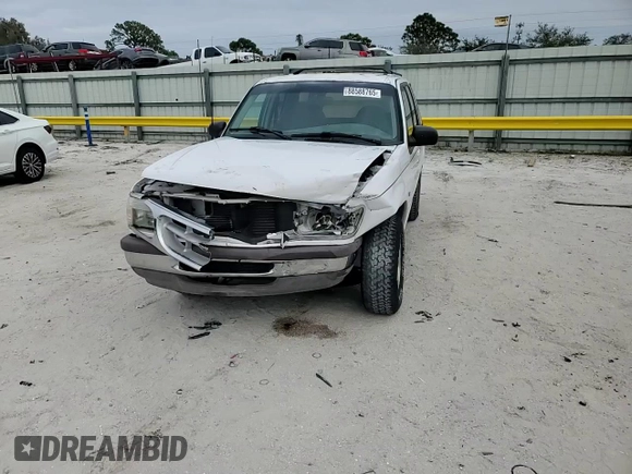 1996 Ford Explorer XLT z VIN 1FMDU32P7TZA15088, wystawiony jako Copart lot #88588765 z przebiegiem 79 106 mil mil oraz Szkoda całkowita • Salvage title. Historia ofert i sprzedaży dostępna na DreamBid. Obrazek 11.