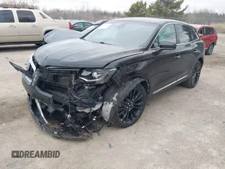 2016 Lincoln MKX Reserve with VIN 2LMTJ8LP0GBL31400, listed as a IAAI auction lot 42073406 with 136,551 mi miles. Bid and sale history available at carsss.com. Image 2.