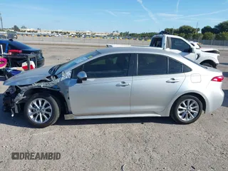 2022 Toyota Corolla LE with VIN JTDVPMAE7N3016592, listed as a IAAI auction lot 41856939 with 28,597 mi miles. Bid and sale history available at carsss.com. Image 15.
