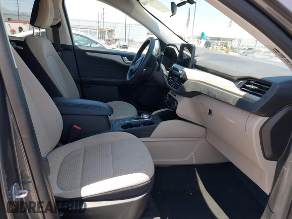 2021 Ford Escape SE with VIN 1FMCU9G65MUA38639, listed as a IAAI auction lot 42621442 with 105,737 mi miles and . Bid and sale history available at DreamBid. Image 5.