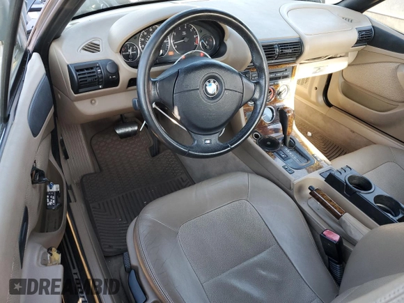 2000 BMW Z3 2.5L with VIN WBACH9341YLM91727, listed as a Copart auction lot 74257874 with 76,062 mi miles and Salvage Title. Bid and sale history available at carsss.com. Image 8.