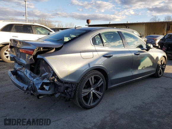 2019 Volvo S60 Inscription with VIN 7JRA22TL0KG001810, listed as a Copart auction lot 79165834 with 67,646 mi miles and Salvage Title. Bid and sale history available at carsss.com. Image 3.