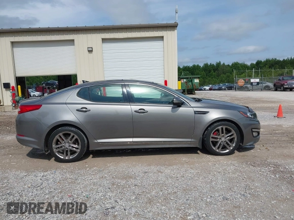 2013 Kia Optima SX с VIN 5XXGR4A68DG135049, выставлен на аукционе IAAI как лот 42551277 с пробегом 80 747 миль миль и . История ставок и продаж доступна на DreamBid. Изображение 13.