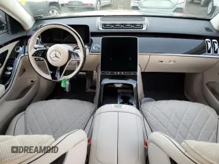 2022 Mercedes-Benz S 580 z VIN W1K6G7GB1NA119379, wystawiony jako Copart lot #72932952 z przebiegiem 2962 mil mil oraz . Historia ofert i sprzedaży dostępna na DreamBid. Obrazek 8.