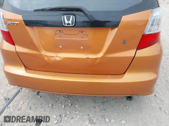2009 Honda Fit Sport with VIN JHMGE88449S003666, listed as a IAAI auction lot 42088515 with 1 mi miles. Bid and sale history available at carsss.com. Image 15.
