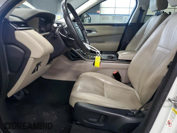 2018 Land Rover Range Rover Velar S z VIN SALYB2RXXJA726123, wystawiony jako Copart lot #55912895 z przebiegiem 85 357 mil mil oraz Czysty tytuł • Clean title. Historia ofert i sprzedaży dostępna na DreamBid. Obrazek 7.