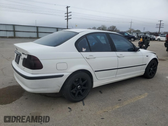 2003 BMW 3 Series 325xi with VIN WBAEU33413PM53580, listed as a Copart auction lot 51225355 with 193,302 mi miles and Salvage Title. Bid and sale history available at carsss.com. Image 3.