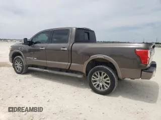 2016 Nissan Titan Platinum Reserve z VIN 1N6BA1F27GN507136, wystawiony jako Copart lot #53681615 z przebiegiem 155 101 mil mil oraz Czysty tytuł • Clean title. Historia ofert i sprzedaży dostępna na DreamBid. Obrazek 2.