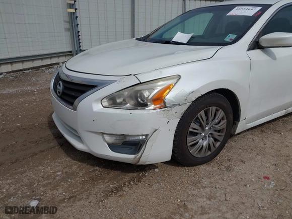 2013 Nissan Altima 2.5 SL with VIN 1N4AL3AP8DN544561, listed as a IAAI auction lot 41554647 with 159,176 mi miles. Bid and sale history available at carsss.com. Image 6.