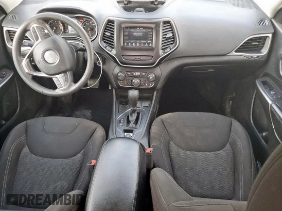 2020 Jeep Cherokee Latitude z VIN 1C4PJLCB8LD639461, wystawiony jako Copart lot #58193445 z przebiegiem 128 762 mil mil oraz Szkoda całkowita • Salvage title. Historia ofert i sprzedaży dostępna na DreamBid. Obrazek 8.
