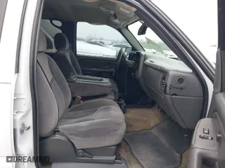 2007 GMC Sierra 1500 Classic SL with VIN 2GTEC13V571169357, listed as a IAAI auction lot 41709256 with 250,542 mi miles. Bid and sale history available at carsss.com. Image 5.