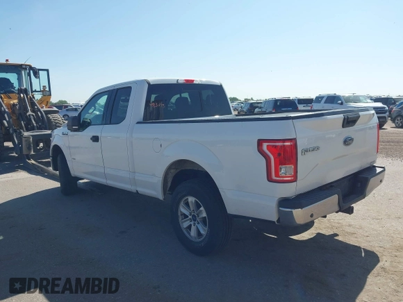 2016 Ford F-150 XLT z VIN 1FTFX1EG7GKF55978, wystawiony jako IAAI lot #42483473 z przebiegiem 154 309 mil mil oraz . Historia ofert i sprzedaży dostępna na DreamBid. Obrazek 3.