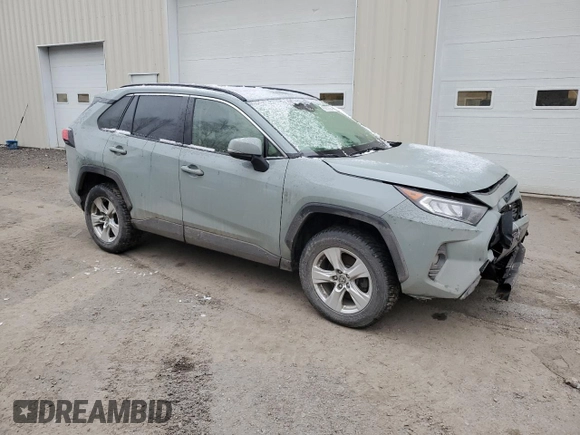 2020 Toyota RAV4 XLE with VIN JTMP1RFV4LD048990, listed as a Copart auction lot 85850564 with 122,230 mi miles and Salvage Title. Bid and sale history available at carsss.com. Image 4.