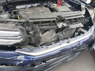 2022 Volkswagen Tiguan SE with VIN 3VV3B7AX0NM018659, listed as a IAAI auction lot 42076655 with 32,326 mi miles and . Bid and sale history available at DreamBid. Image 6.