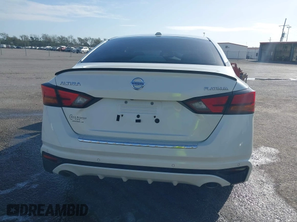 2019 Nissan Altima 2.5 Platinum with VIN 1N4BL4FV7KC219605, listed as a IAAI auction lot 40867438 with 80,208 mi miles. Bid and sale history available at carsss.com. Image 16.
