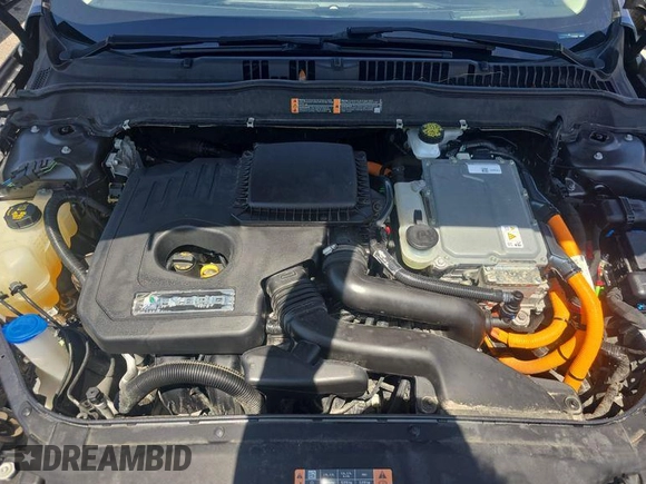 2020 Ford Fusion SE with VIN 3FA6P0LU8LR195683, listed as a IAAI auction lot 42786965 with 71,252 mi miles and . Bid and sale history available at DreamBid. Image 13.