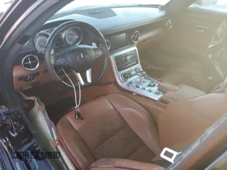 2011 Mercedes-Benz SLS AMG SLS AMG z VIN WDDRJ7HA6BA002512, wystawiony jako Copart lot #72158674 z przebiegiem Nie podano mil oraz Szkody całkowita. Historia ofert i sprzedaży dostępna na DreamBid. Obrazek 8.