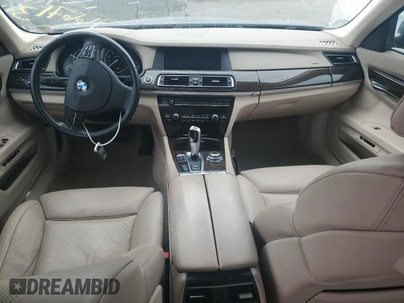 2011 BMW 7 Series 750Li with VIN WBAKB8C54BCY66713, listed as a Copart auction lot 85658064 with 122,271 mi miles and Non repairable. Bid and sale history available at DreamBid. Image 8.