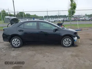 2018 Toyota Corolla L z VIN 2T1BURHE2JC080104, wystawiony jako IAAI lot #42354484 z przebiegiem 35 635 mil mil oraz . Historia ofert i sprzedaży dostępna na DreamBid. Obrazek 13.