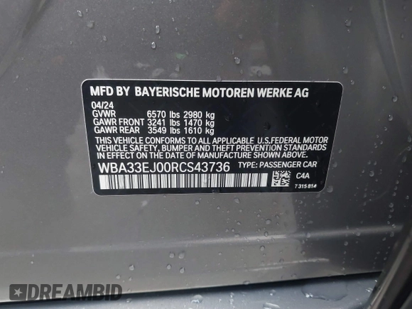 2024 BMW 7 Series 760i xDrive with VIN WBA33EJ00RCS43736, listed as a IAAI auction lot 41247532 with 1,251 mi miles. Bid and sale history available at carsss.com. Image 9.