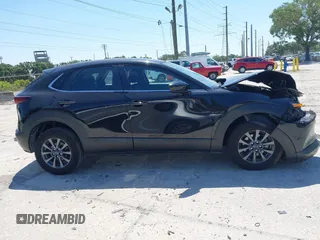 2021 Mazda CX-30 S with VIN 3MVDMAAL7MM268341, listed as a IAAI auction lot 42051154 with 19,539 mi miles and . Bid and sale history available at carsss.com. Image 13.