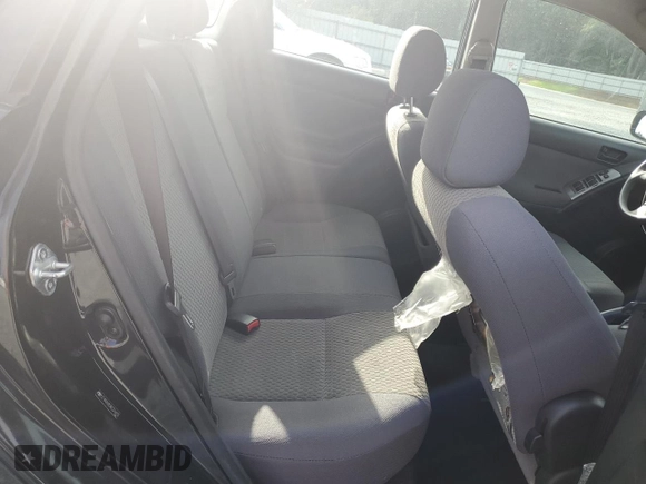2006 Toyota Matrix STD with VIN 2T1KR32E06C574475, listed as a Copart auction lot 61020935 with 142,942 mi miles and Salvage title. Bid and sale history available at DreamBid. Image 10.