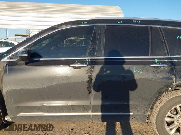 2021 Cadillac XT6 Luxury with VIN 1GYKPAR4XMZ163329, listed as a IAAI auction lot 41225133 with 132,175 mi miles. Bid and sale history available at carsss.com. Image 15.