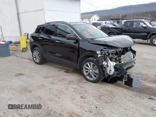 2022 Buick Encore GX Essence with VIN KL4MMGSLXNB136597, listed as a IAAI auction lot 40908220 with 28,855 mi miles. Bid and sale history available at carsss.com. Image 1.