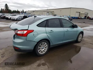 2012 Ford Focus SE with VIN 1FAHP3F21CL142407, listed as a Copart auction lot 48551205 with 174,935 mi miles and Salvage Title. Bid and sale history available at carsss.com. Image 3.