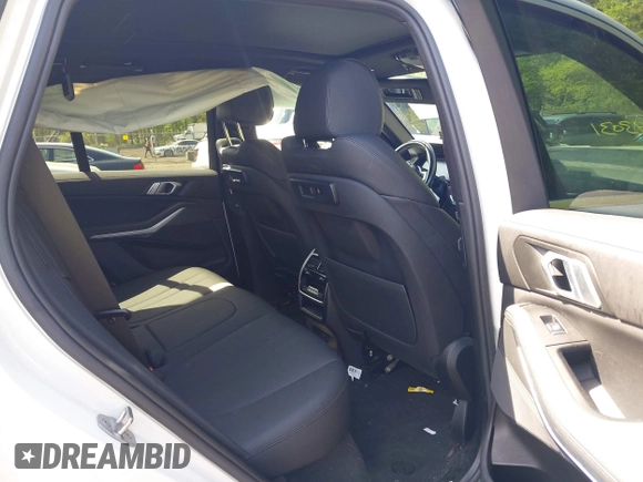 2019 BMW X5 xDrive40i with VIN 5UXCR6C56KLL09971, listed as a IAAI auction lot 42193031 with 94,463 mi miles and . Bid and sale history available at DreamBid. Image 8.